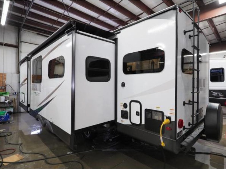 2025 Forest River Rockwood Ultra Lite 2614BS, $ 60,848