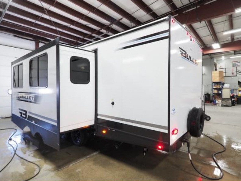 2025 Keystone Bullet Classic (East) 2640BH, $ 39,631