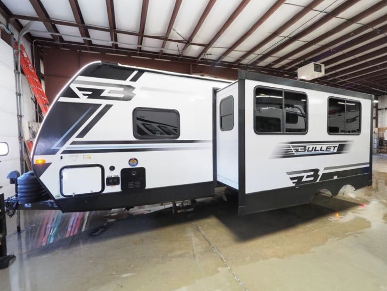 2025 Keystone Bullet Classic (East) 2640BH, $ 39,631