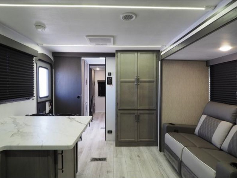 2025 Keystone Hideout 24FKS, $ 54,592