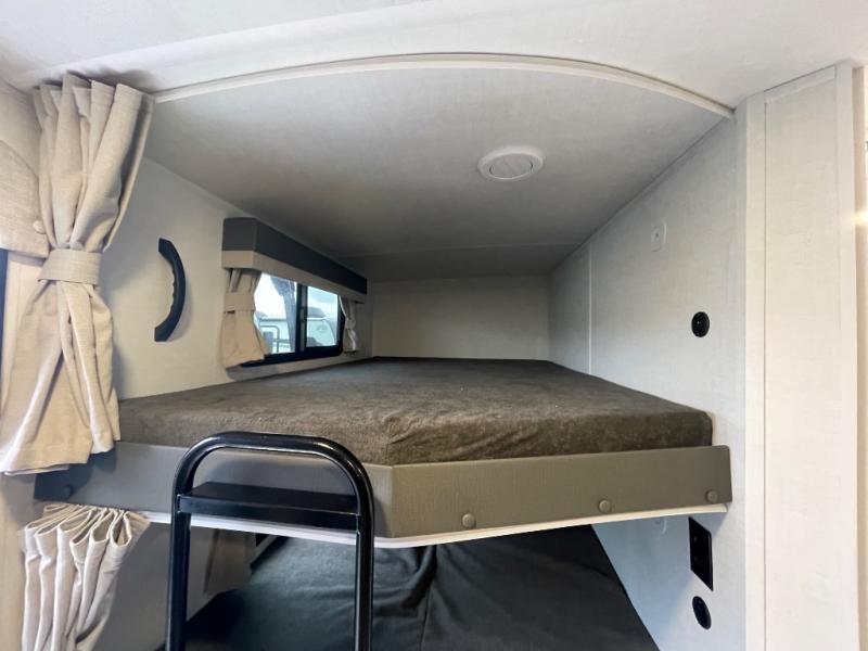 2026 Forest River Flagstaff Super Lite 27DBH, $ 51,265