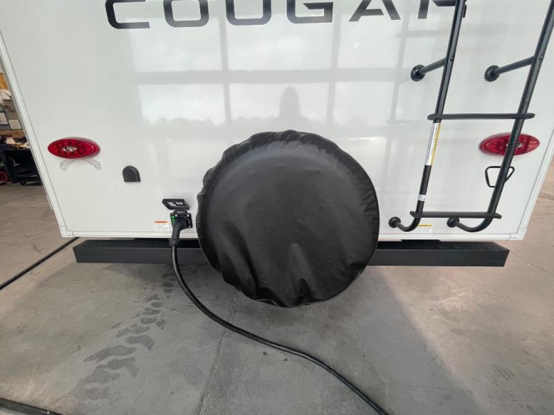 2026 Keystone Cougar Half-Ton (Travel Trailer) 25M, $ 55,202