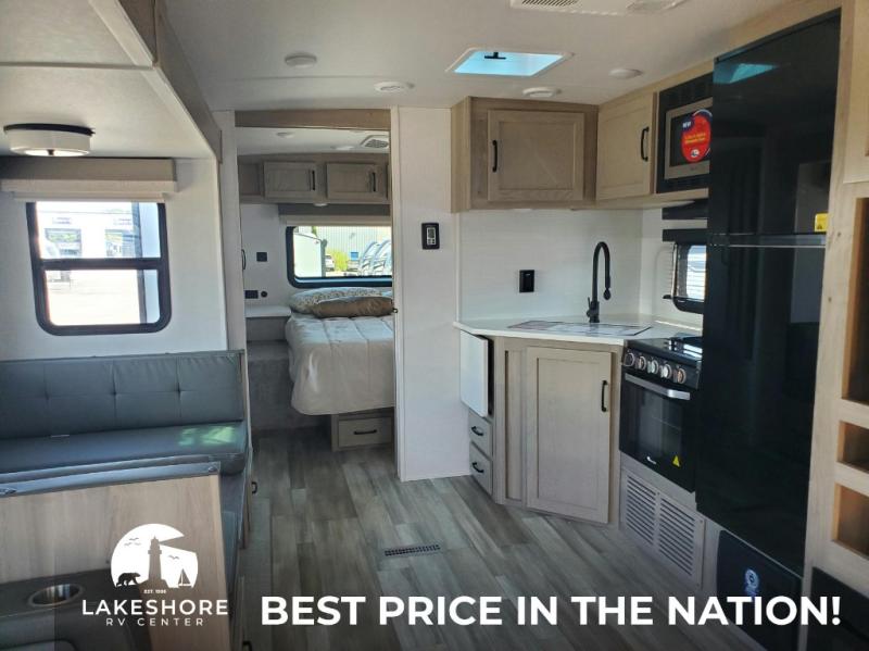 2025 Forest River Flagstaff Super Lite 26RBWS, $ 58,415
