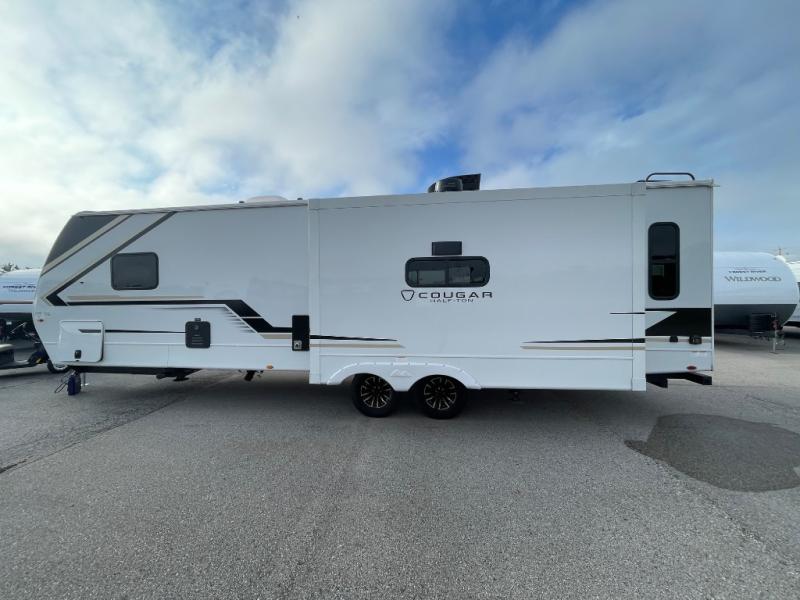 2026 Keystone Cougar Half-Ton (Travel Trailer) 29R, $ 62,717
