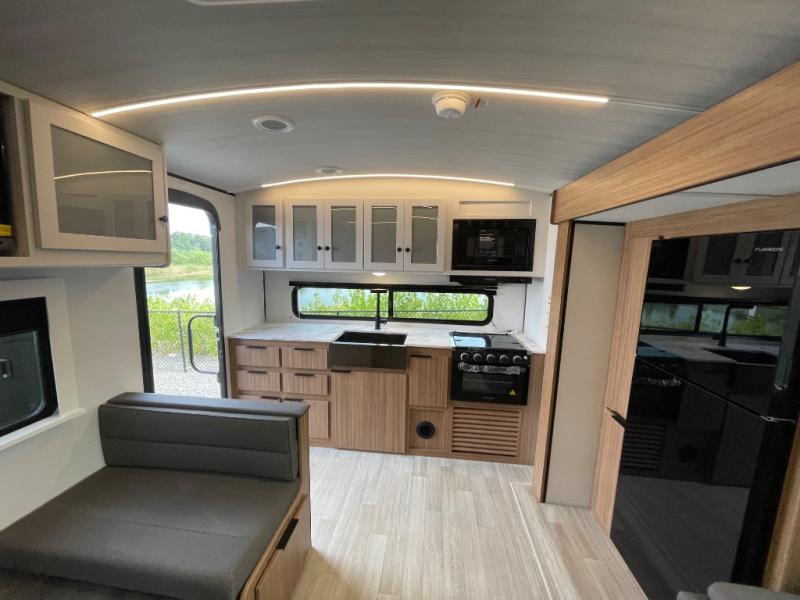 2026 Keystone Passport Super Lite (East) 2450RK, $ 42,429