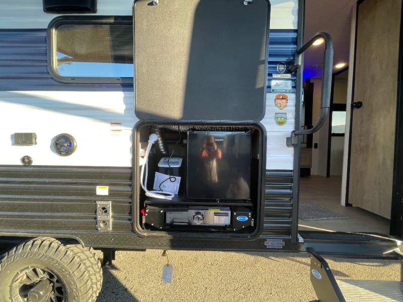 2026 Forest River Cherokee Grey Wolf Toy Haulers 2, $ 55,633
