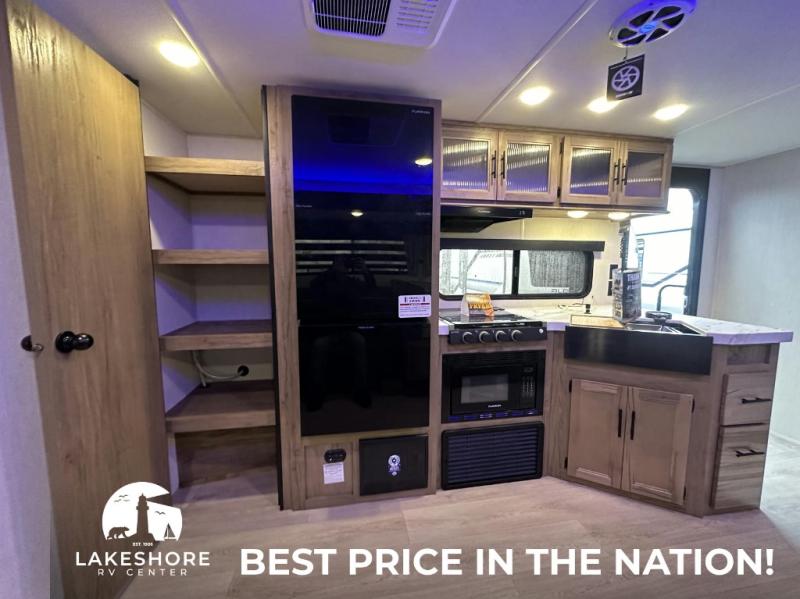 2025 Forest River Cherokee Grey Wolf 29QB, $ 27,999