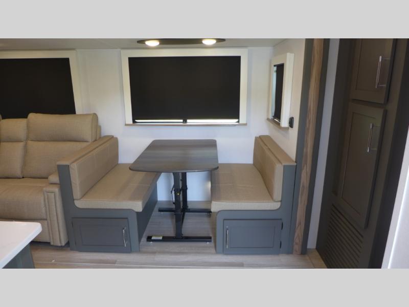 2025 Keystone Bullet (East) 330BKQ, $ 57,909