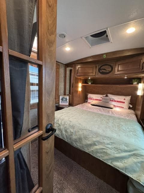2016 Outdoors RV Blackstone 260RDSB, $ 19,950