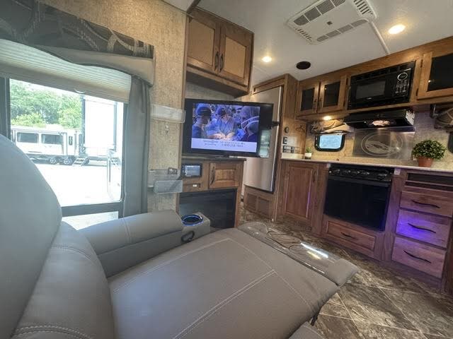 2016 Outdoors RV Blackstone 260RDSB, $ 19,950