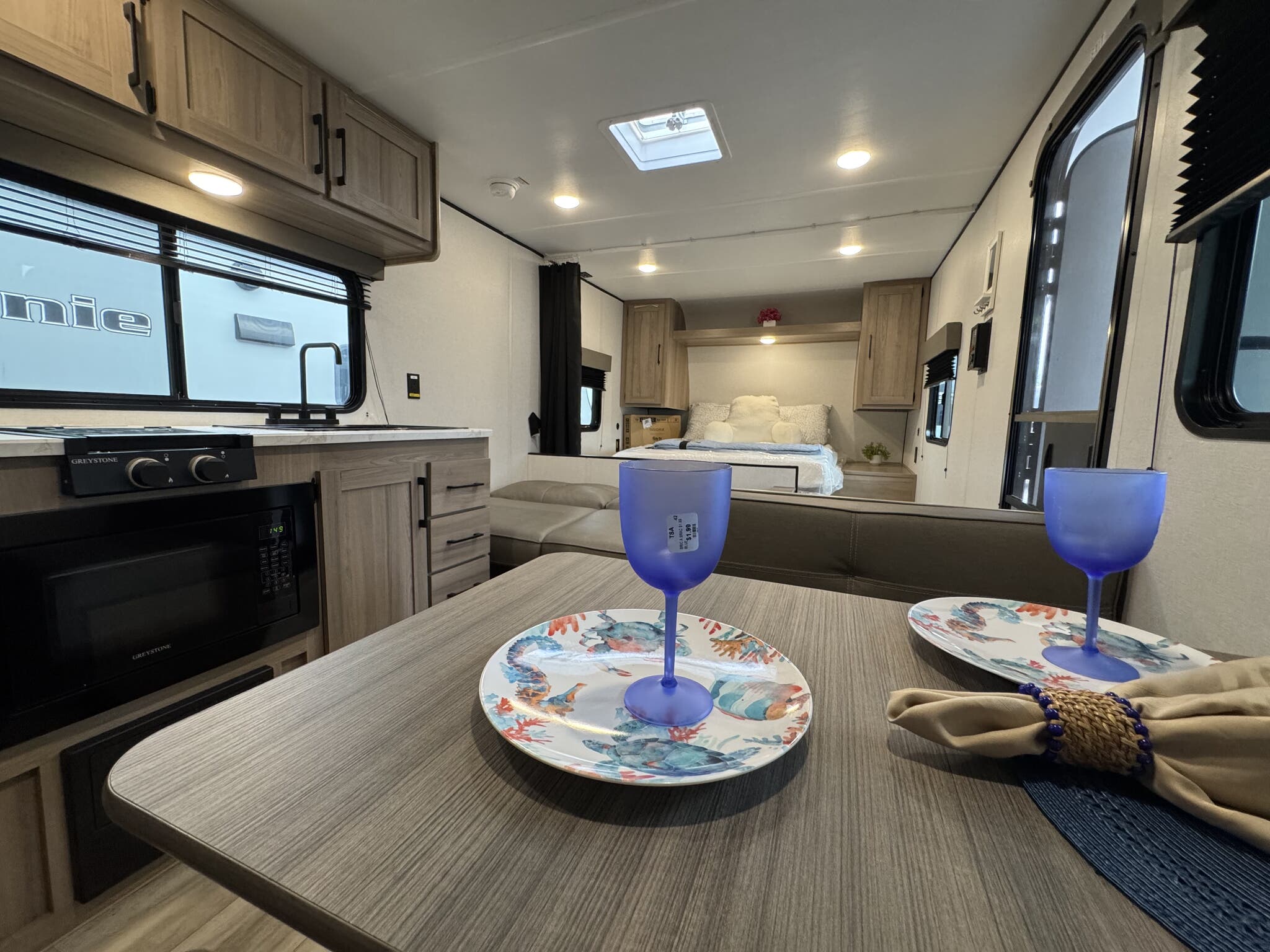 2025 Keystone Coleman 23B, $ 15,995
