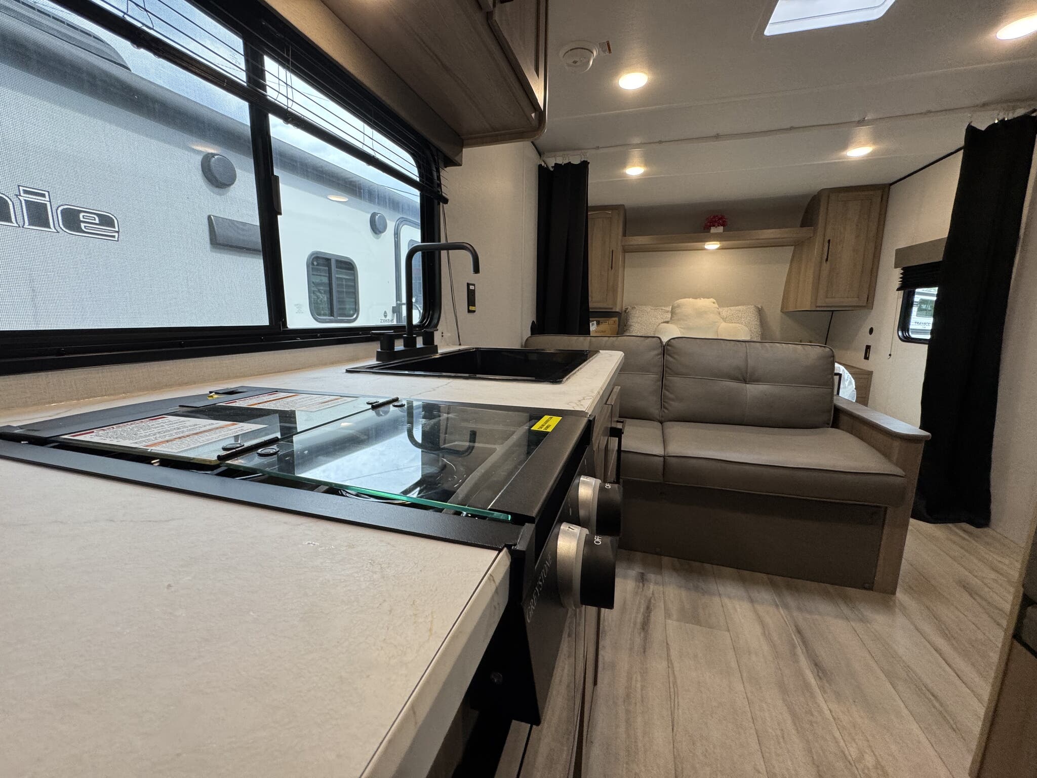 2025 Keystone Coleman 23B, $ 15,995