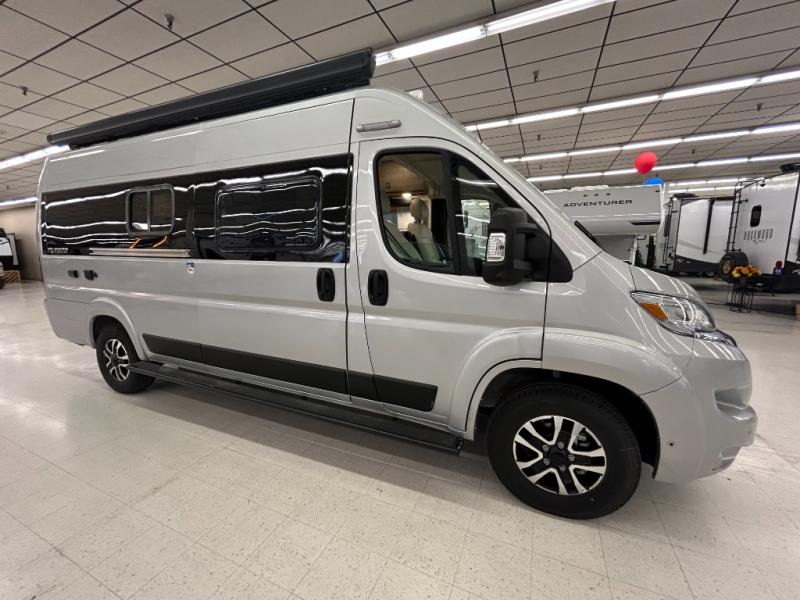 2025 Winnebago Travato 59G, $ 124,904