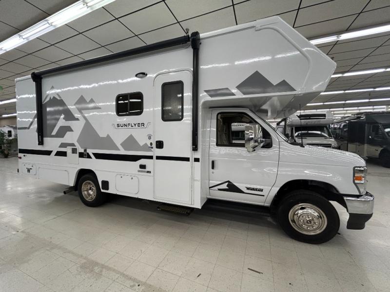 2027 Winnebago Sunflyer 22RS, $ 105,945