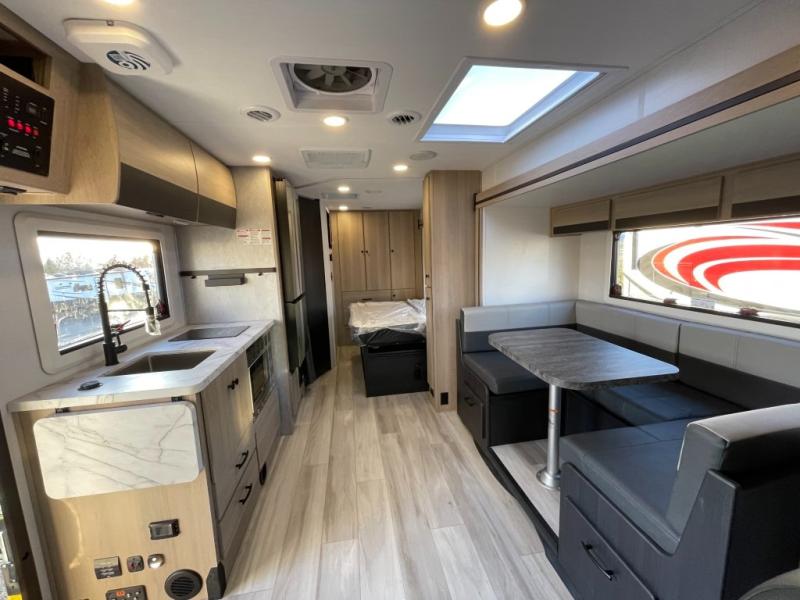 2025 Forest River Forester Mercedes-Benz Series (M, $ 117,900