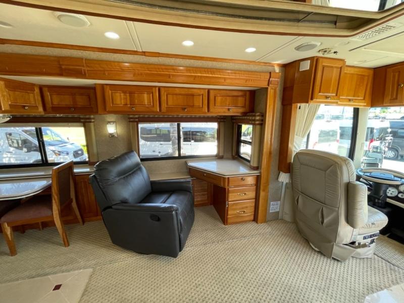 2006 Monaco® 44 Sandia IV, $ 119,998