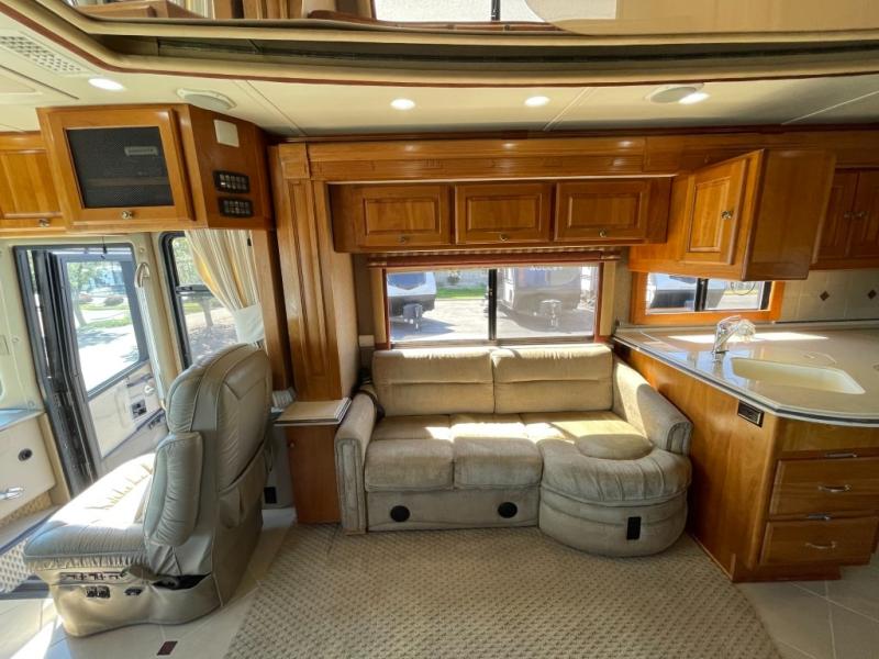 2006 Monaco® 44 Sandia IV, $ 119,998