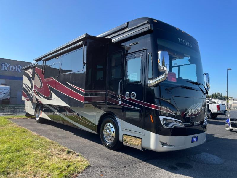 2019 Tiffin Motorhomes Allegro Bus 40 IP, $ 259,998