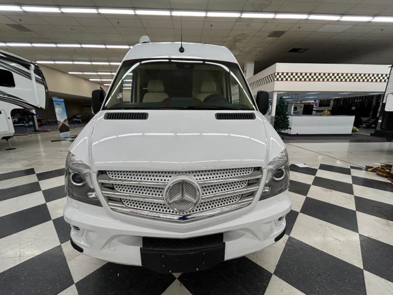 2019 American Coach American Patriot SD - Lounge, $ 89,990