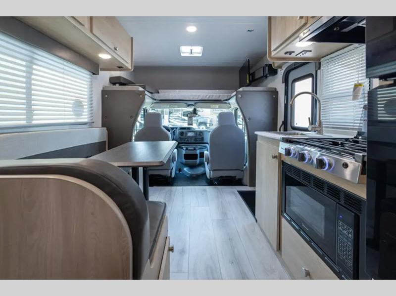 2027 Coachmen Leprechaun 210QSS Chevy 3500, $ 0