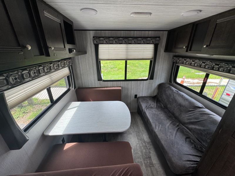 2019 Heartland Pioneer, $ 10,900