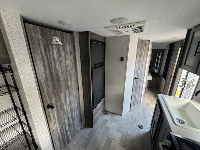 2021 Forest River Salem FSX Toy Hauler, $ 15,900