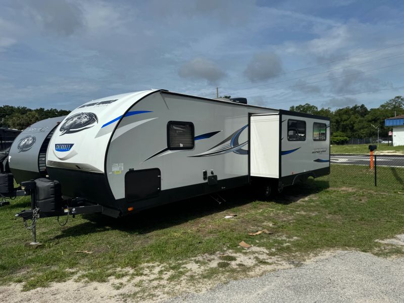 2018 Forest River Alpha Wolf, $ 15,900