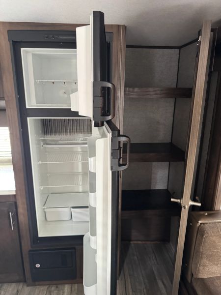2018 Forest River Alpha Wolf, $ 15,900