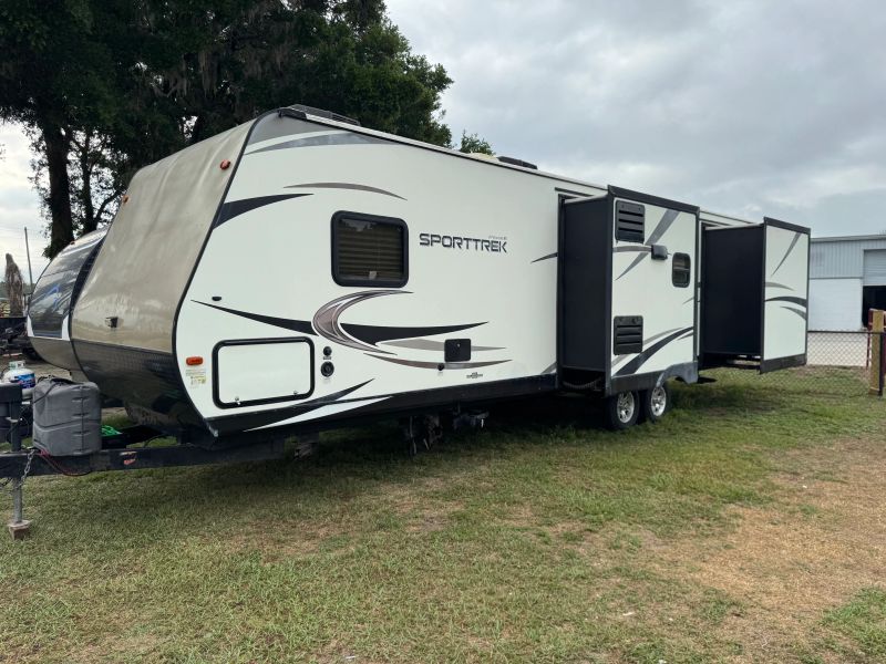 2016 Venture SportTrek, $ 16,900
