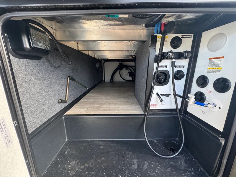 2024 Forest River Impression Fifth Wheel, $ 42,000