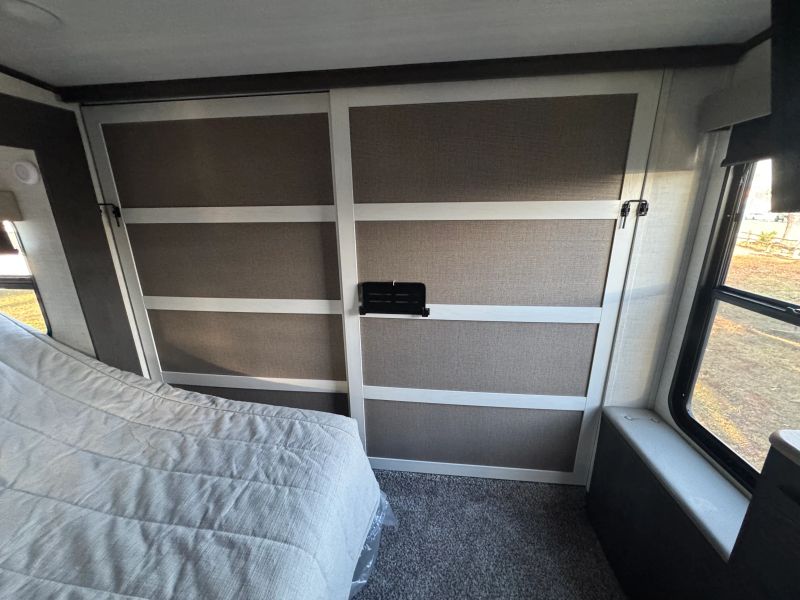 2024 Forest River Impression Fifth Wheel, $ 42,000