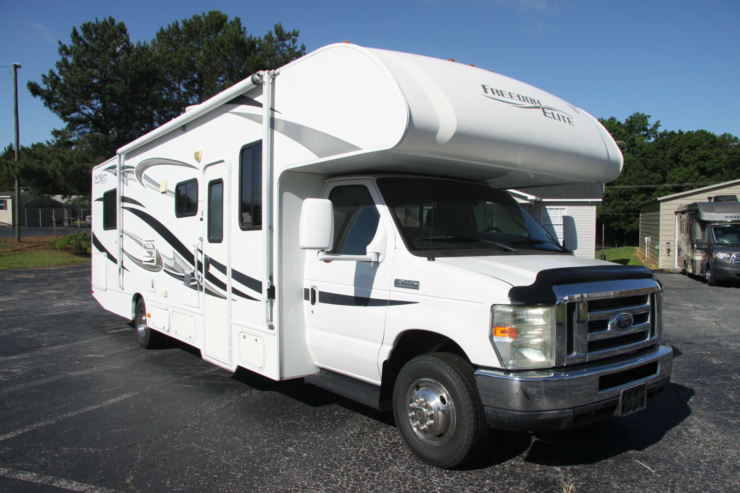 2013 Thor Motor Coach Freedom Elite 31R, $ 32,999