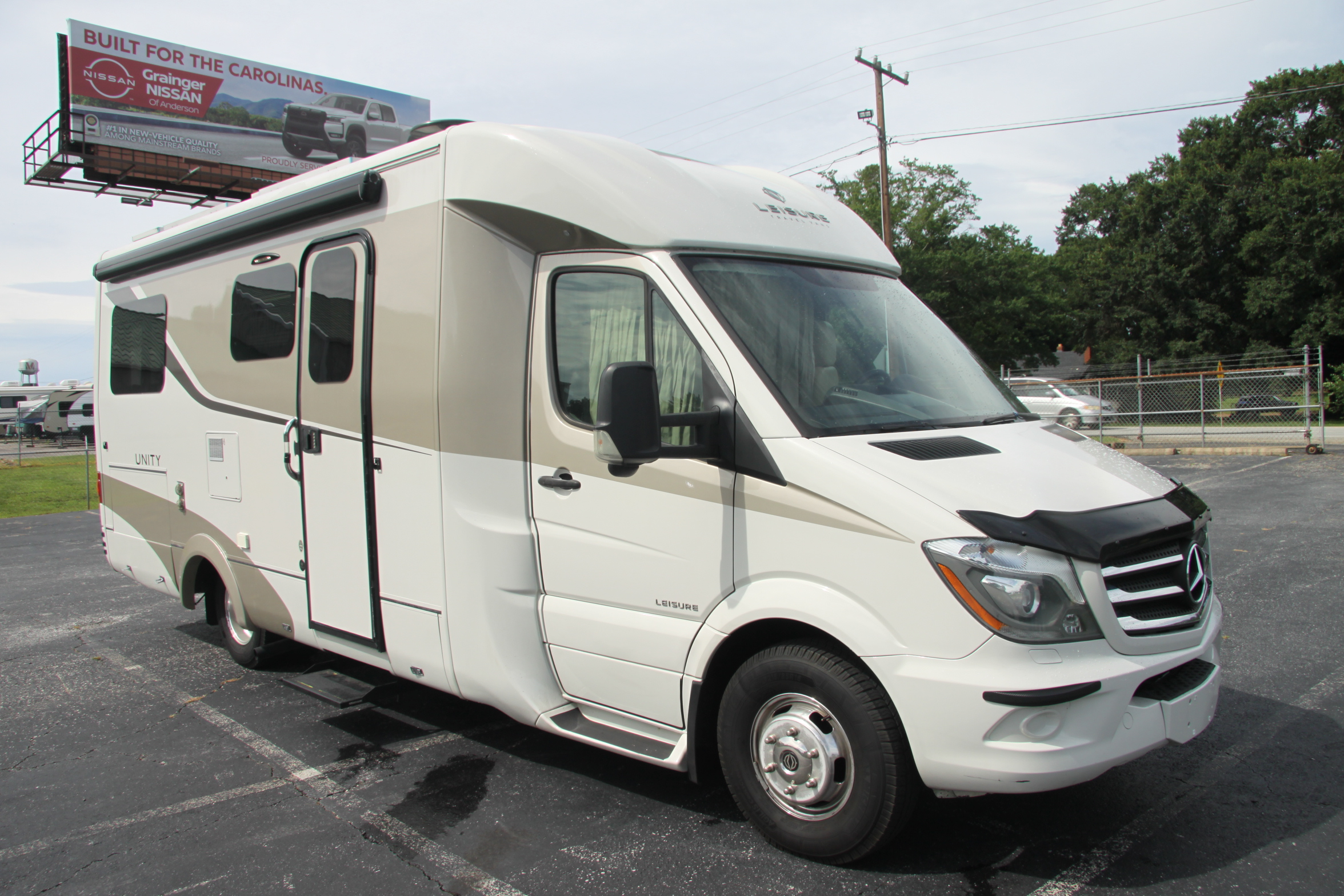 2016 Leisure Travel Vans Unit 24cb, $ 69,888