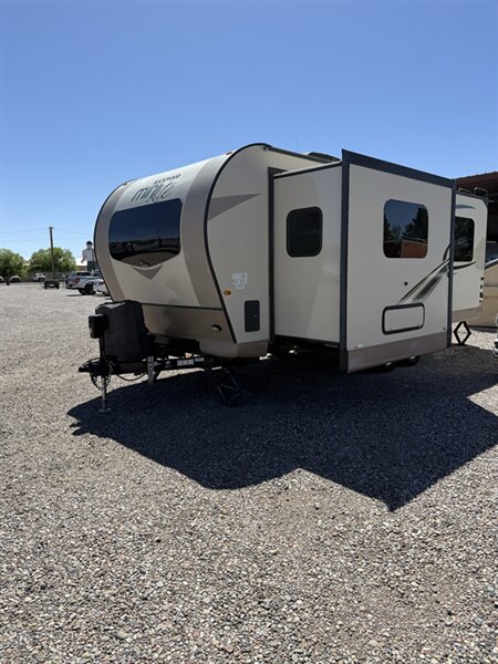 2019 Forest River Rockwood 2506S, $ 17,450