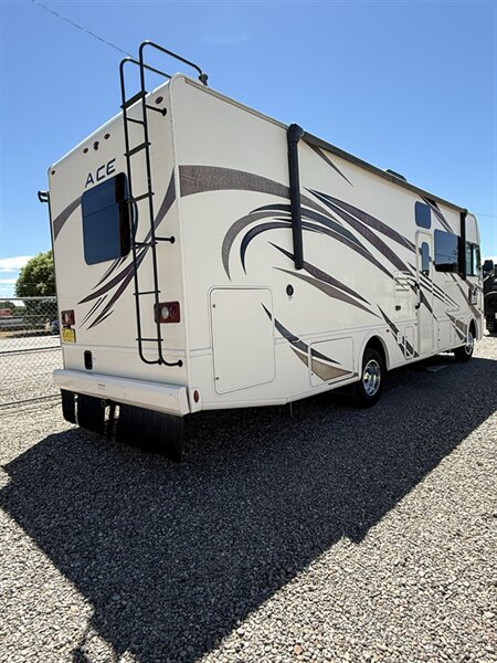 2018 Thor Motor Coach A.C.E. 30.2, $ 39,999