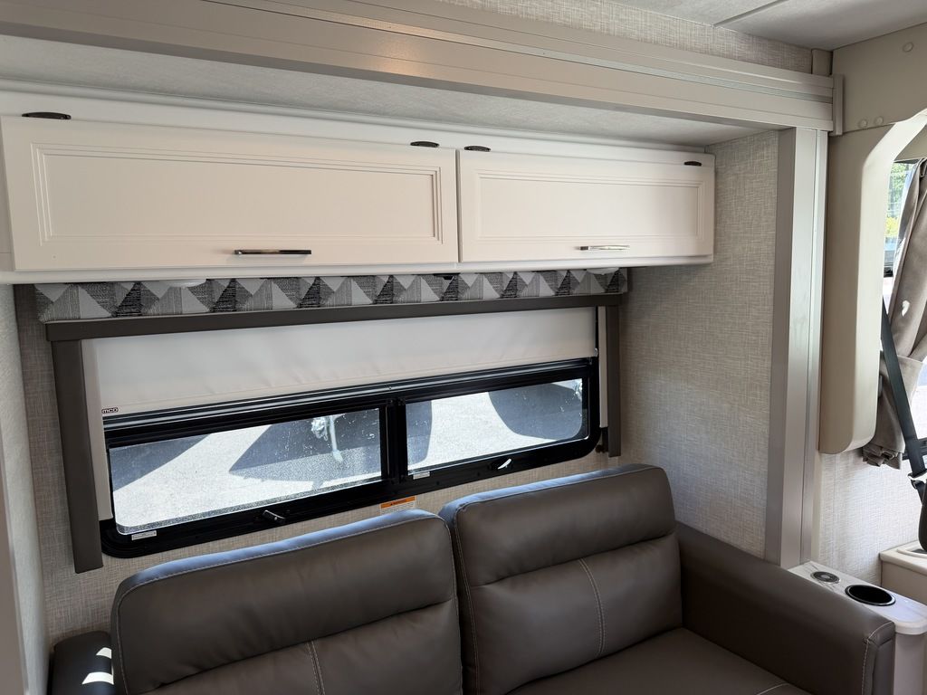 2025 Thor Motor Coach Geneva 24VS, $ 84,900