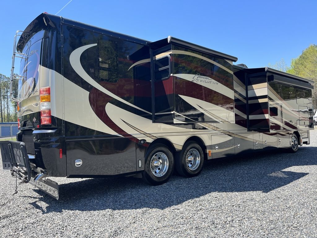 2012 American Coach Revolution 42W, $ 149,900