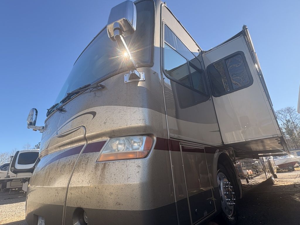 2006 Tiffin Motorhomes Phateon 40 QSH, $ 49,900