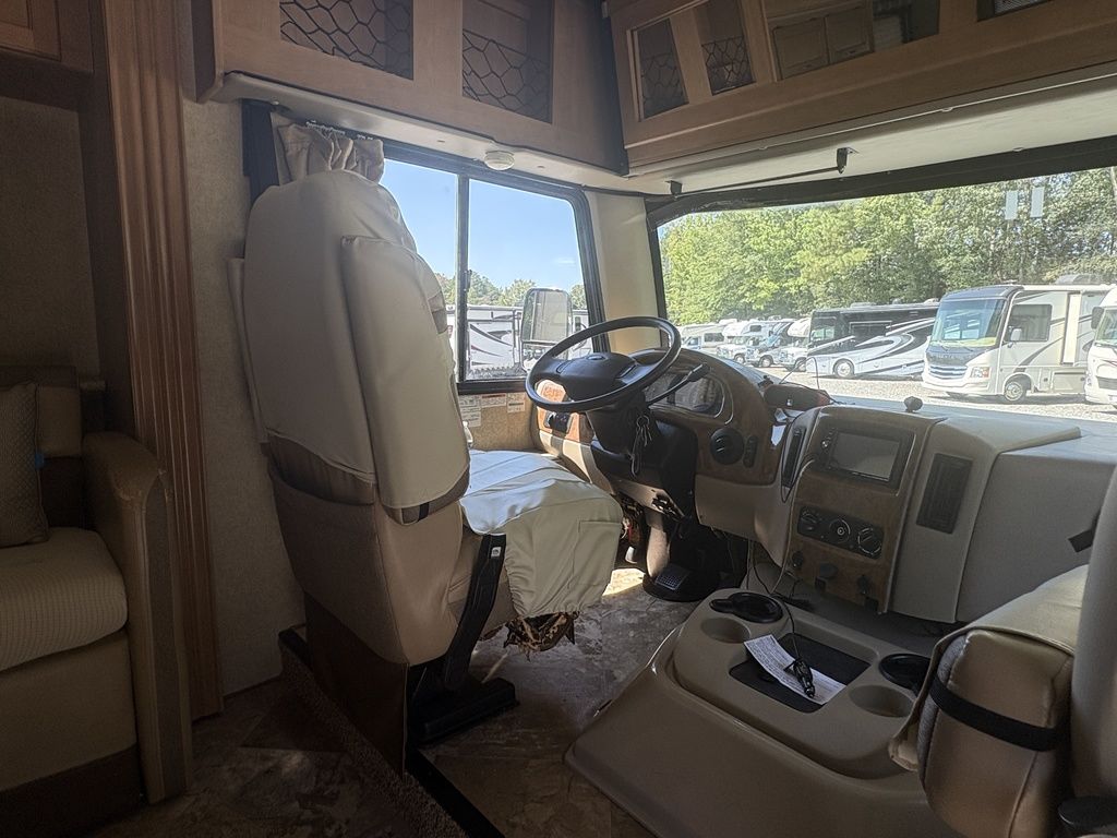 2015 Thor Motor Coach A.C.E. 30.1, $ 44,900