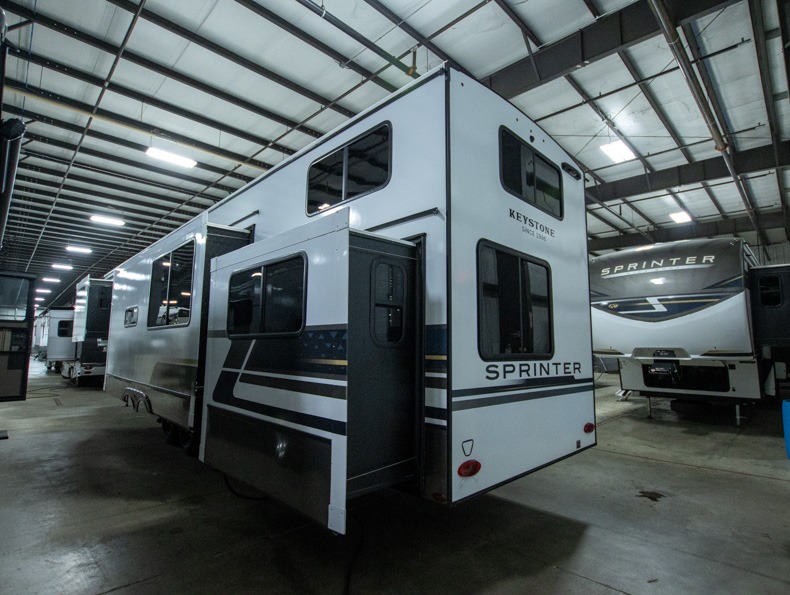 2026 Keystone Sprinter (Fifth Wheel) 3950SSP, $ 99,572