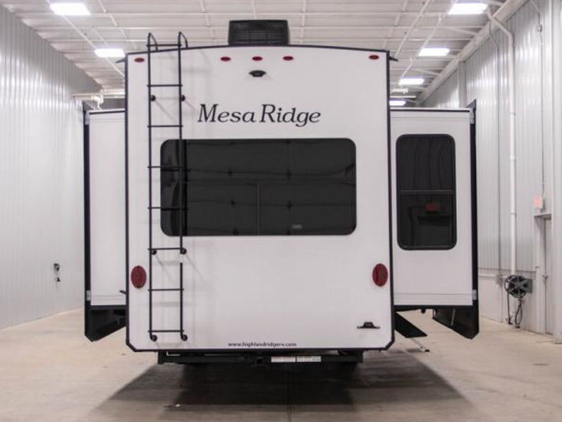 2023 Open Range Mesa Ridge Fifth Wheels 379FBS, $ 64,975