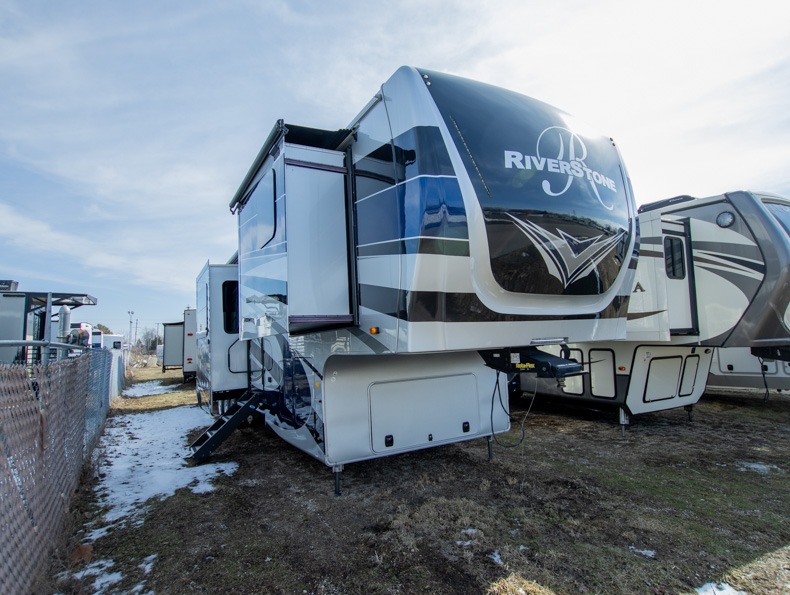 2020 Forest River Riverstone 39FKTH, $ 0