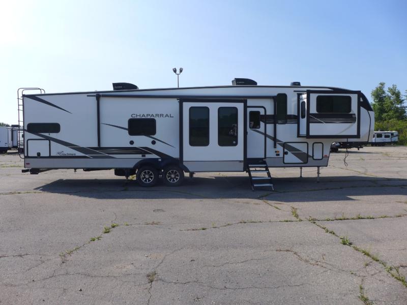 2022 Coachmen Chaparral 334FL, $ 104,485