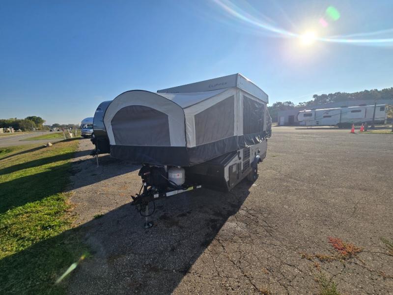 2022 Coachmen Clipper Sport 108ST, $ 9,990