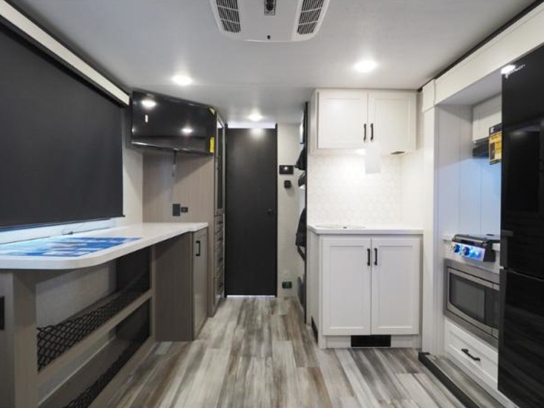 2025 Jayco Jay Feather Air 18MBH, $ 23,999
