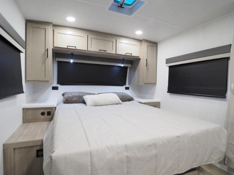 2026 Forest River Rockwood Mini Lite 2205S, $ 42,784
