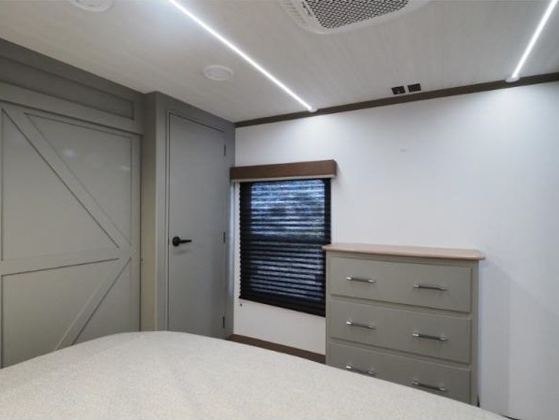 2026 Keystone Sprinter 3920DSL, $ 91,652