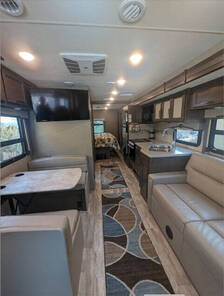 2021 Thor Hurricane 29M, $ 87,986