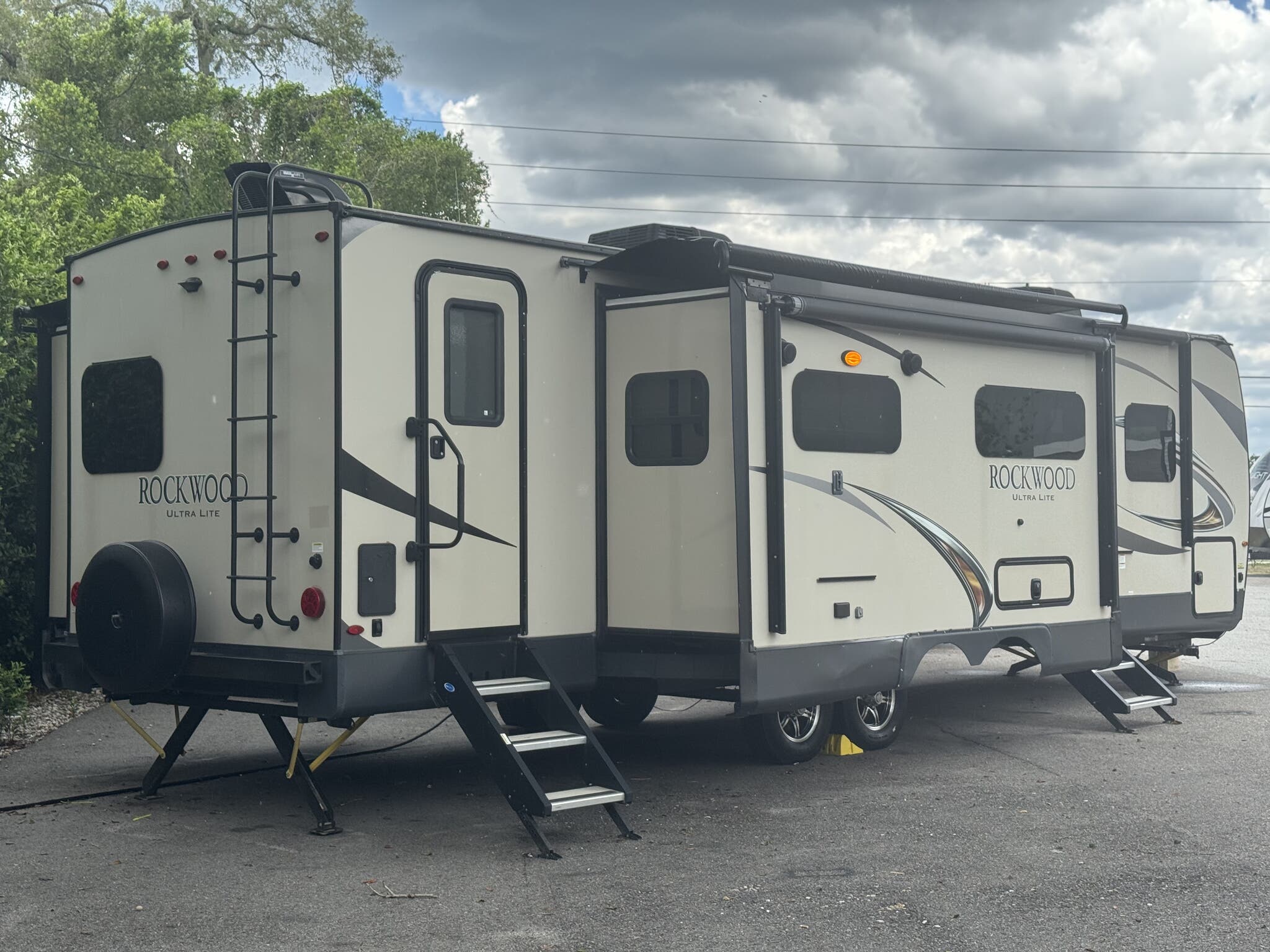 2019 Forest River Rockwood Ultra Lite 2910SB, $ 22,500