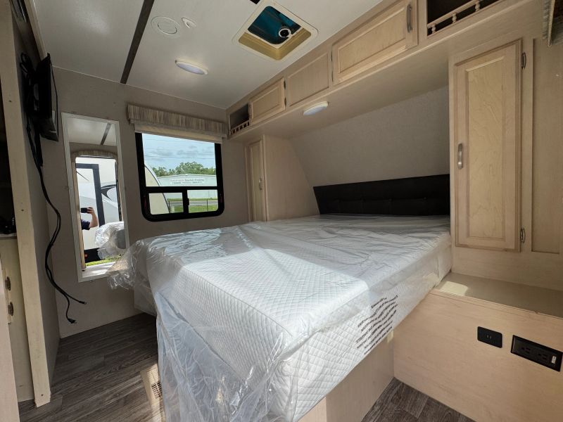 2019 Winnebago Minnie, $ 14,900